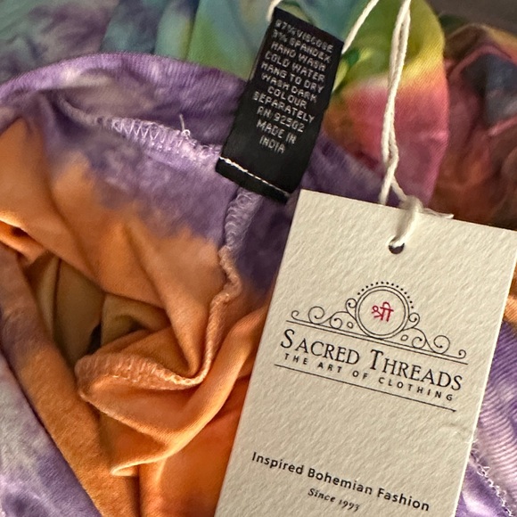 NWT.  1X/2X    Sacred Threads Multicolor Tie-Dye Halter Dress.  LG/GR/GR - Picture 5 of 5